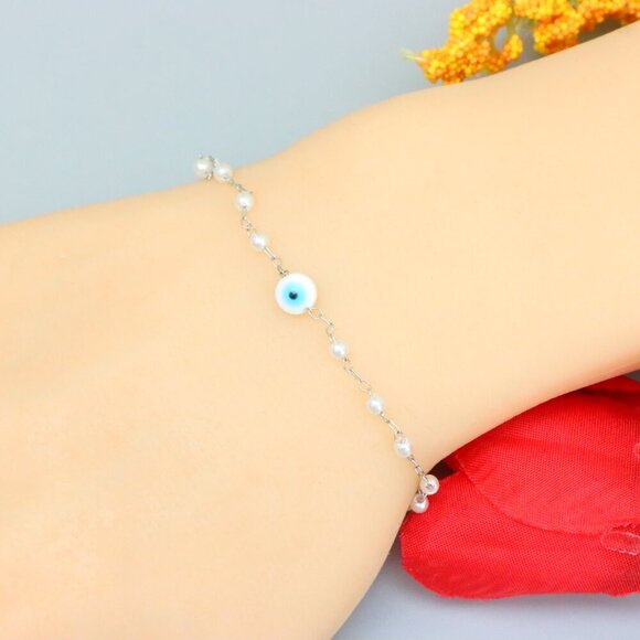 "Elegant & Trendy Bracelet, A Perfect Gift for Women, Thoughtful, EVCH1266 - Picture 1 of 9